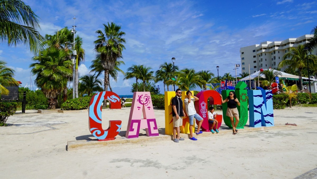 Playas de este popular destino turístico, Cancún, en vísperas de la 89 Convención Bancaria, de la ABM. Foto: Cuartoscuro