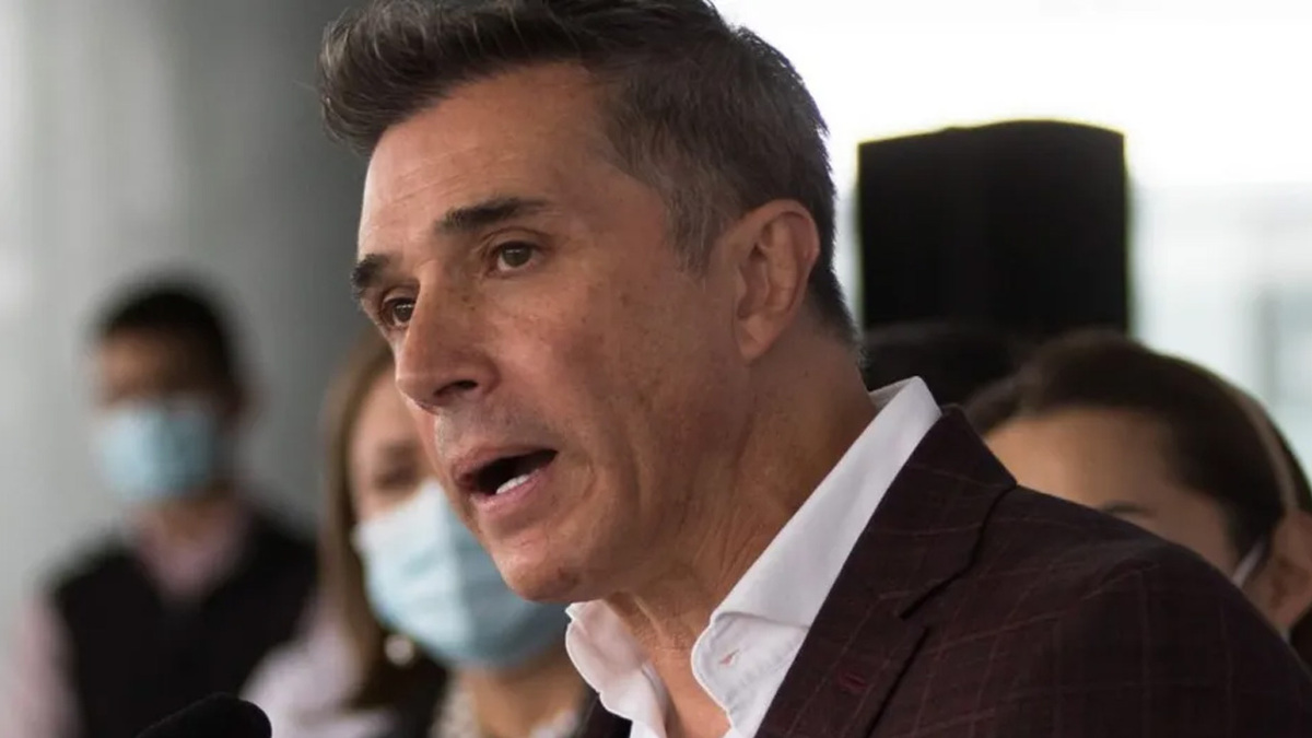 El diputado con licencia Sergio Mayer anunció que regresará a la Cámara de Diputados, tras su participación en el reality La Casa de los Famosos.