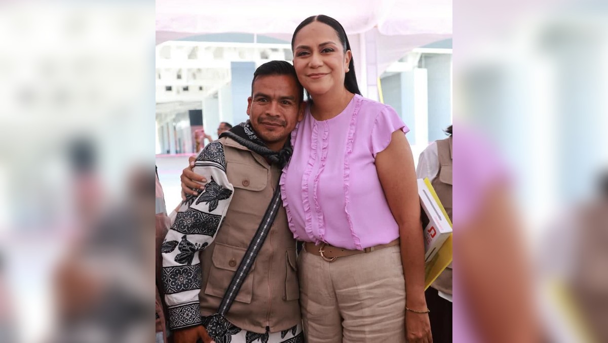 Ariadna Montiel se reunió con los servidores en el Centro Cultural Universitario de la UdG. | X