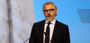 La alcaldesa de Los Angeles y diversos grupos de activistas pidieron la renuncia de Casey Wasserman al comité organizador de Los Angeles 2028