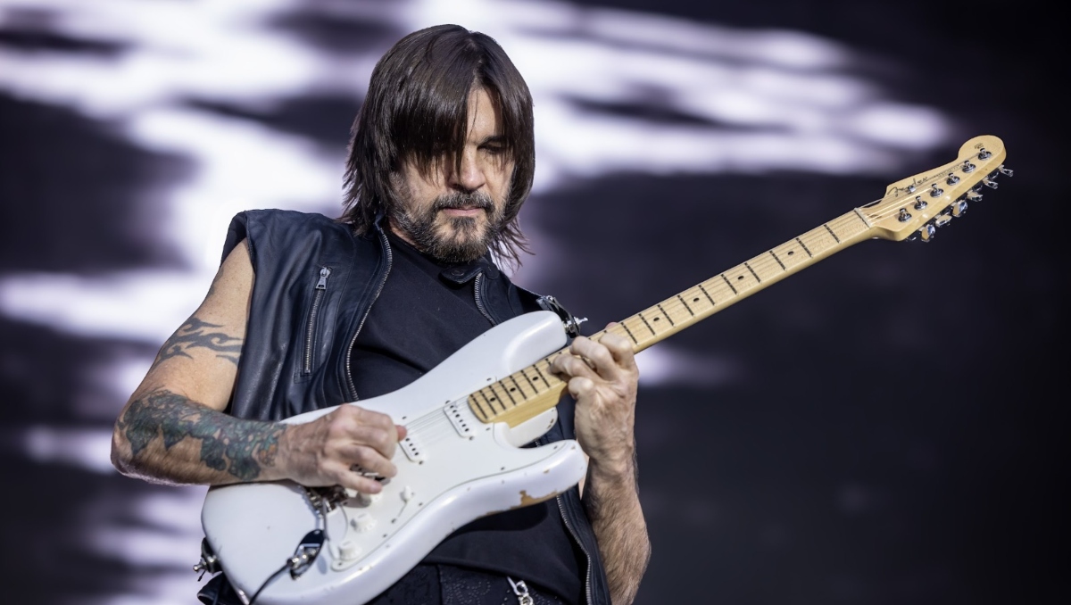 Juanes homenajea a Ozzy en El vive Latino 2026 con Paranoid/ Crédito: Ocesa