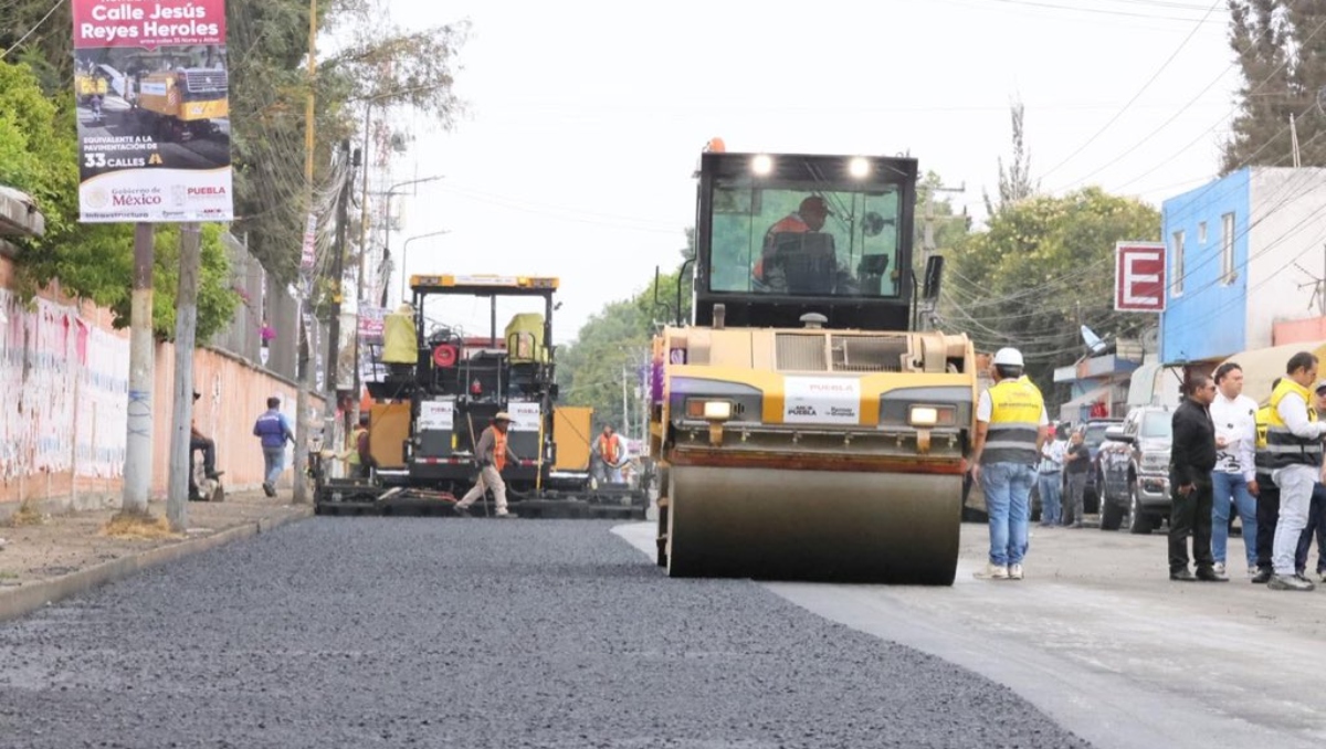 Pemex promete hasta 18 mil toneladas para pavimentar Puebla en 2026 | Especial