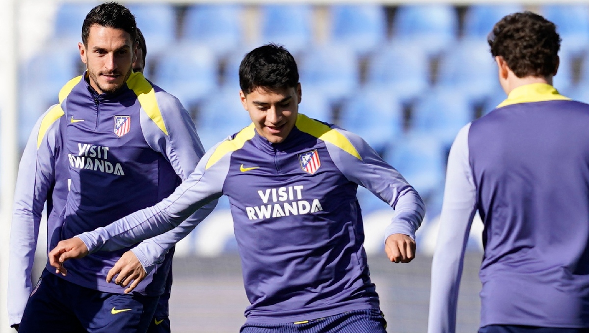 Simeone elogia a Obed Vargas en la primera titularidad del mexicano con el Atlético de Madrid (Reuters)