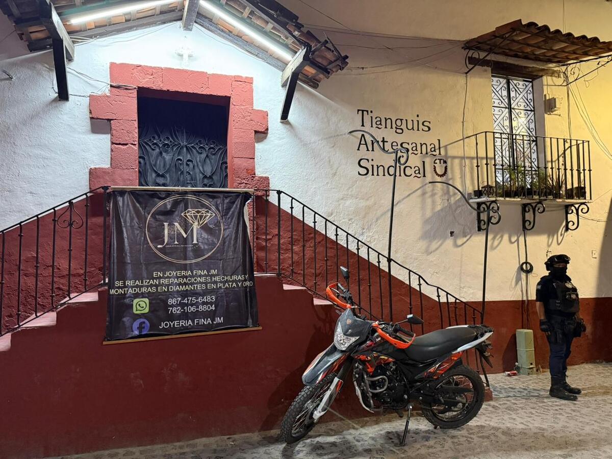 Asaltan tianguis en Taxco. | Foto: Especial