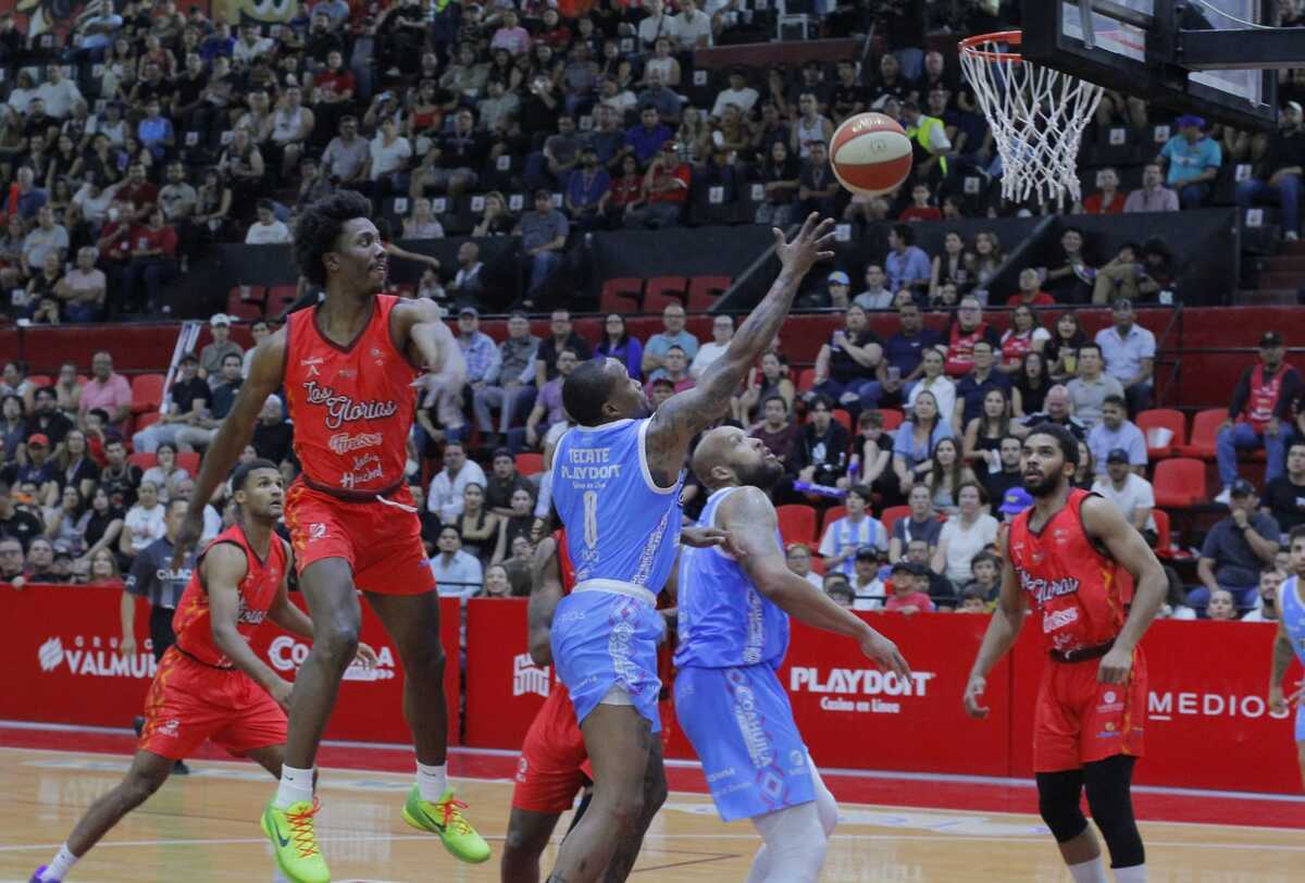 El conjunto lagunero reaccionó en el último cuarto, pero Frayles recuperó el control en los minutos finales..