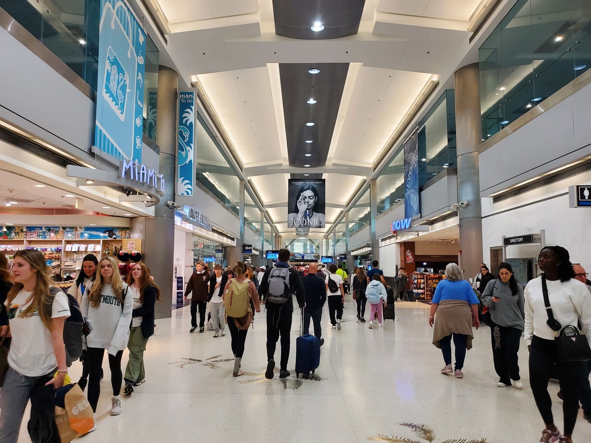 intensificarán la revisión y vigilancia para identificar a posibles agresores o abusadores. | Shutterstock