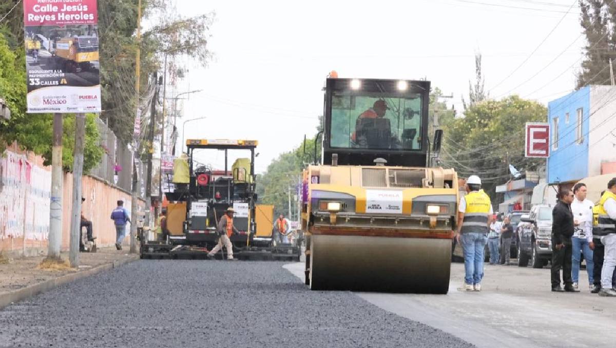 Pavimentan calle Jesús Reyes Heroles en Puebla | Especial