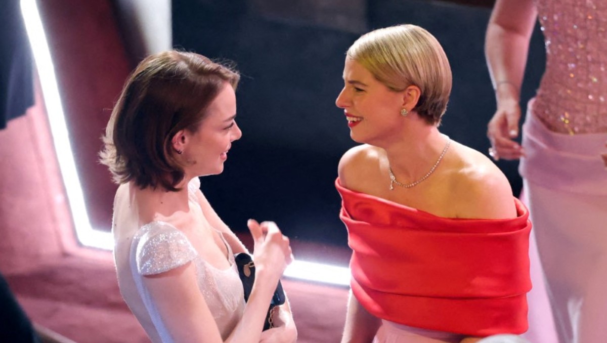 Emma Stone en un intermedio de la gala. | AFP