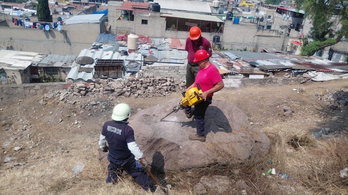 Habitantes de Las Canteras enfrentan desprendimientos constantes de rocas desde los cerros aledaños. | Carlos Zaid