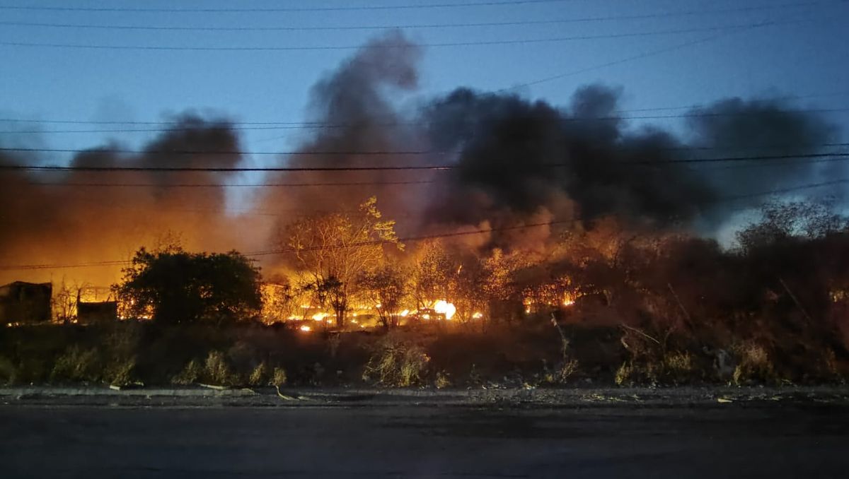 Las labores de control continúan y se espera que el fuego sea contenido en las próximas horas | Agustín Martínez