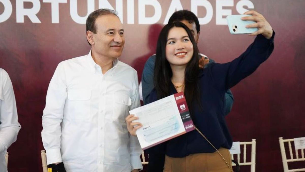 Alfonso Durazo durante el anuncio del programa de bachillerato en Sonora. | Especial.