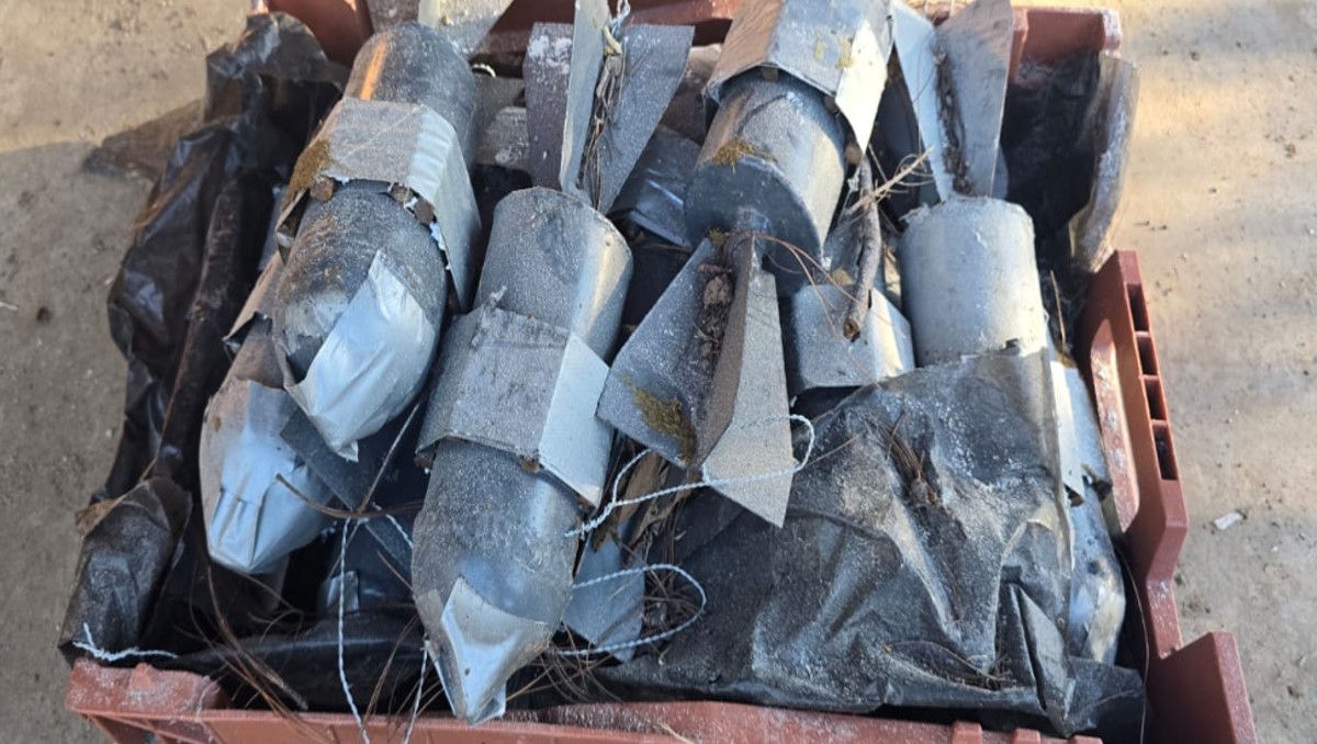 Aseguran 14 explosivos improvisados en Concordia, Sinaloa. | Especial