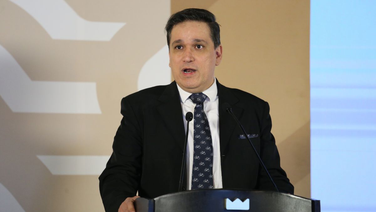 Diputados solicitaron que el Paquete Fiscal y la elección de Carlin se votaran juntos. Jorge López