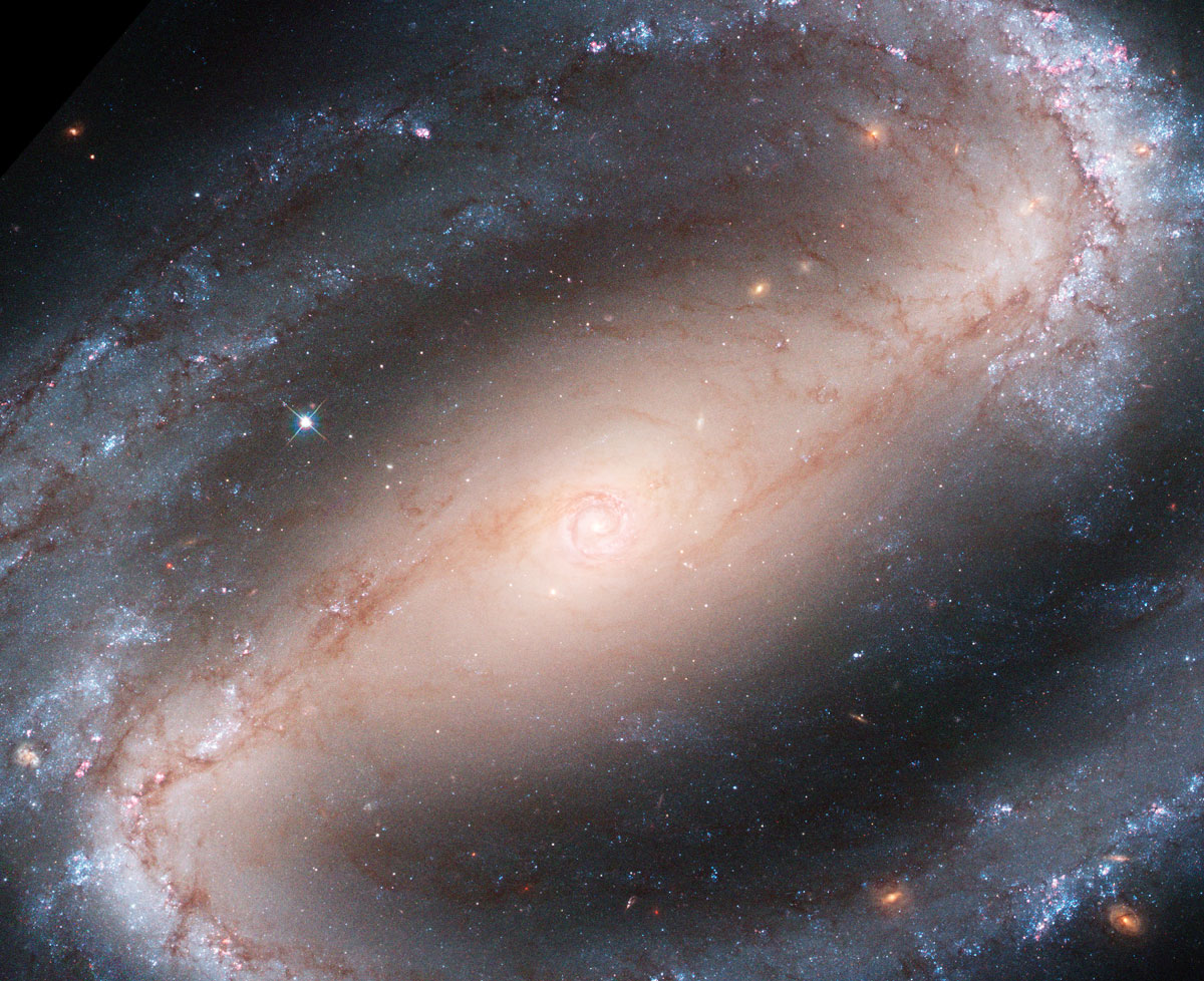Galaxia espiral barrada. Cortesía
