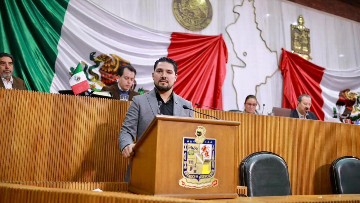 Internos podrán reducir su condena mediante la lectura, elaboración de reseñas y evaluación de un comité especializado. | Especial