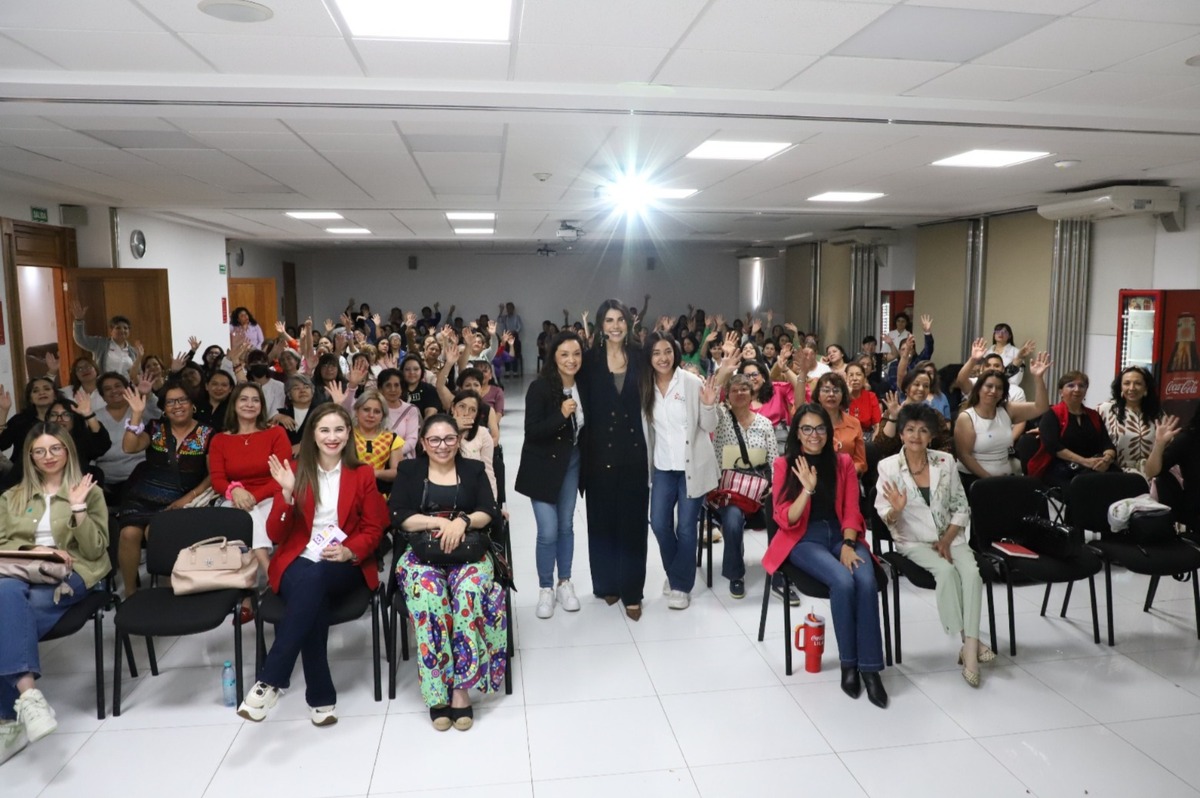 Semana de la Mujer reúne a cientos. (Eloy Martínez)