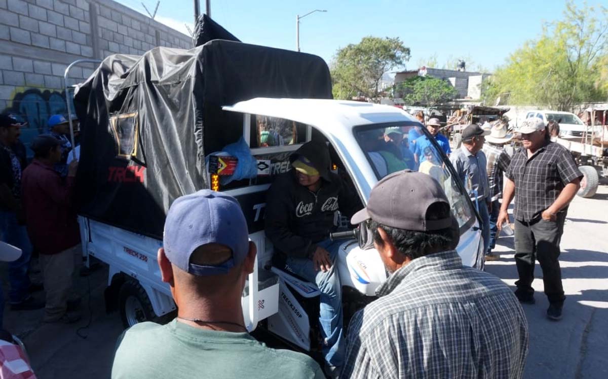 Torreón comienza transición de carromatos a motocarros. | Foto: Especial