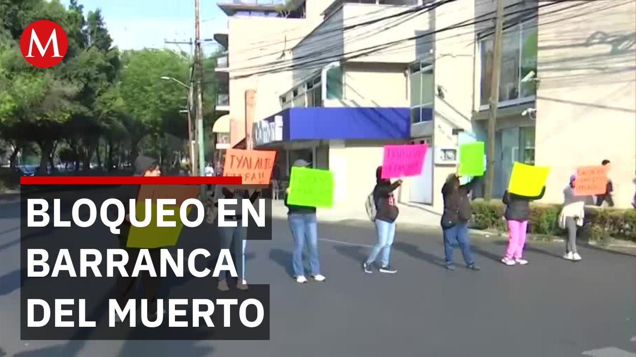 Trabajadoras de limpieza bloquean Barranca del Muerto, CdMx