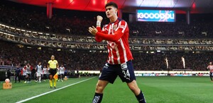 Las Chivas regresaron al liderato del Clausura 2026 de la Liga MX después de propinar una goleada a León, en el partido pendiente de la jornada 9