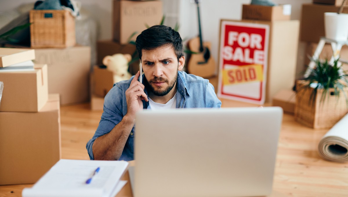 Un contrato de arrendamiento no termina con el fallecimiento del arrendador o el arrendatario. Su cumplimiento debe continuar.