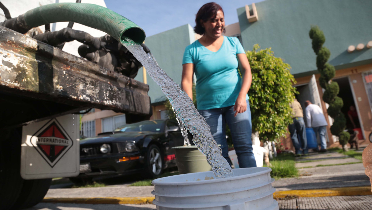Gobierno y Ayuntamiento abastecerán de agua a colonias de Puebla | EsImagen