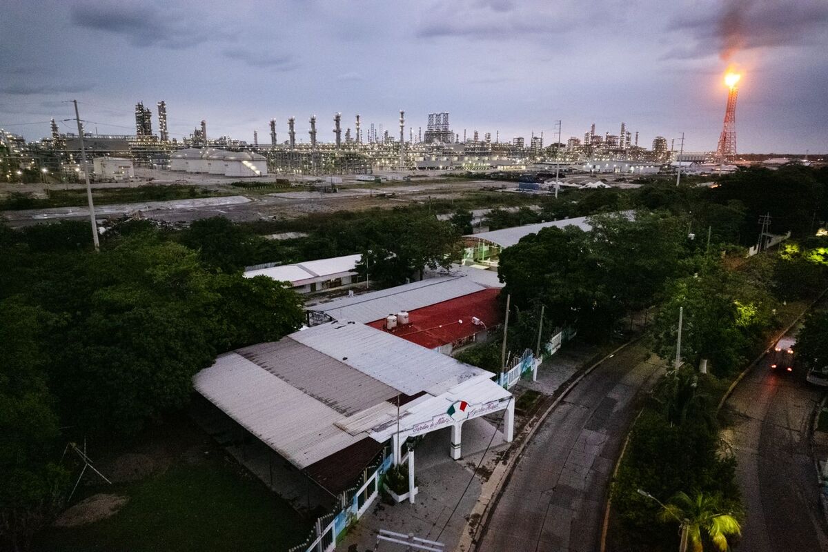 Hay escuelas cerca de la refinería Dos Bocas en Tabasco. | Especial