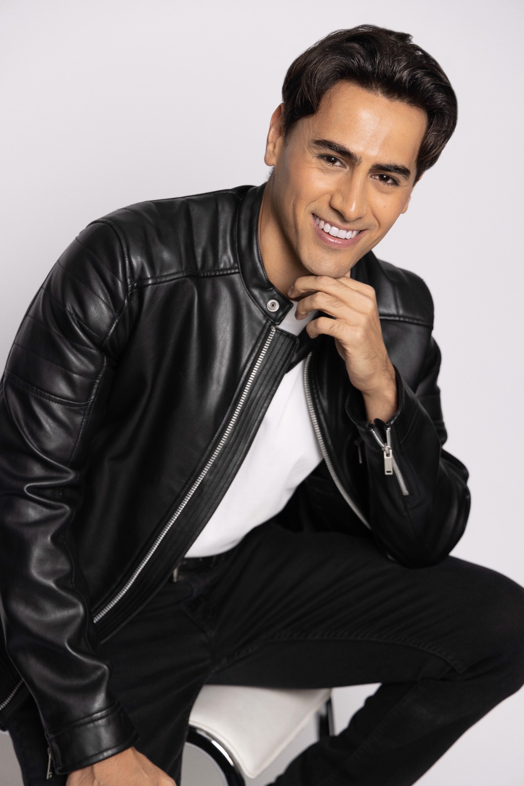 Juan López Boyadijan da vida a Simba en el montaje / Especial