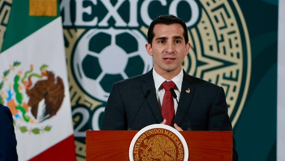 Rommel Pacheco hace llamado a las jóvenes para representar a México en la inauguración del mundial (Facebook Rommel Pacheco)