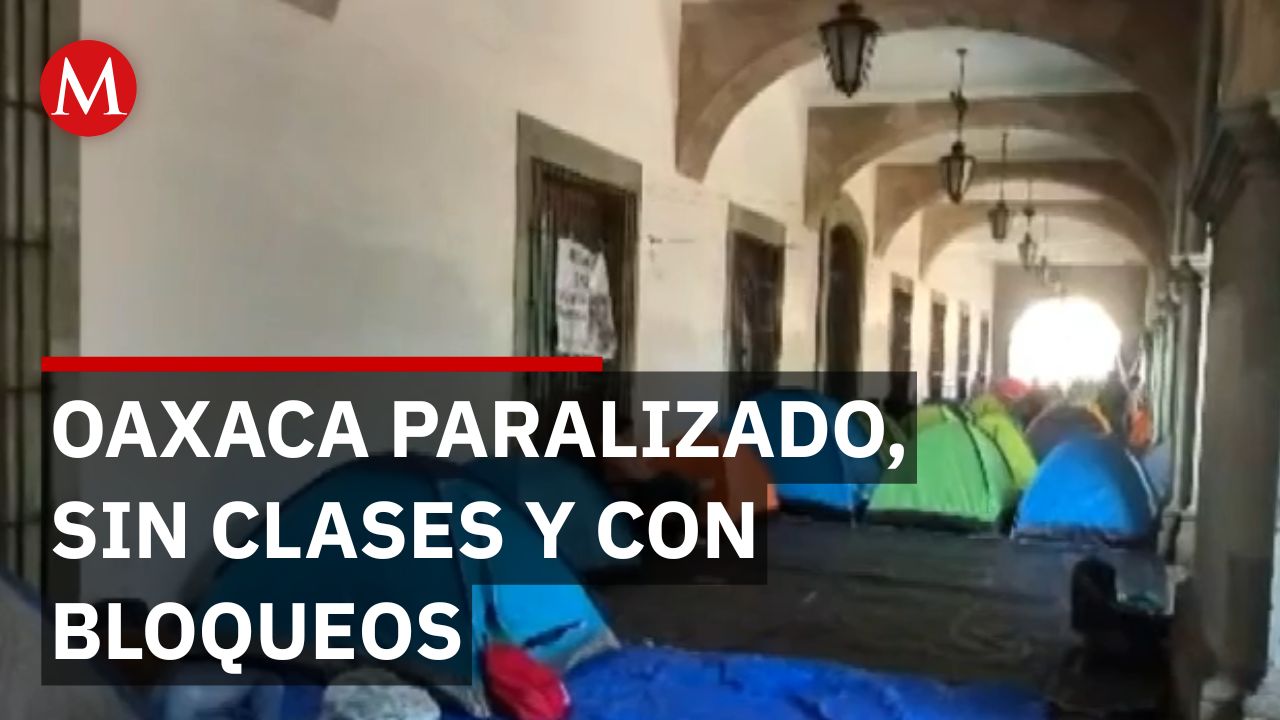 Sección 22 inicia paro de 3 días: Centros comerciales y carreteras bloqueadas