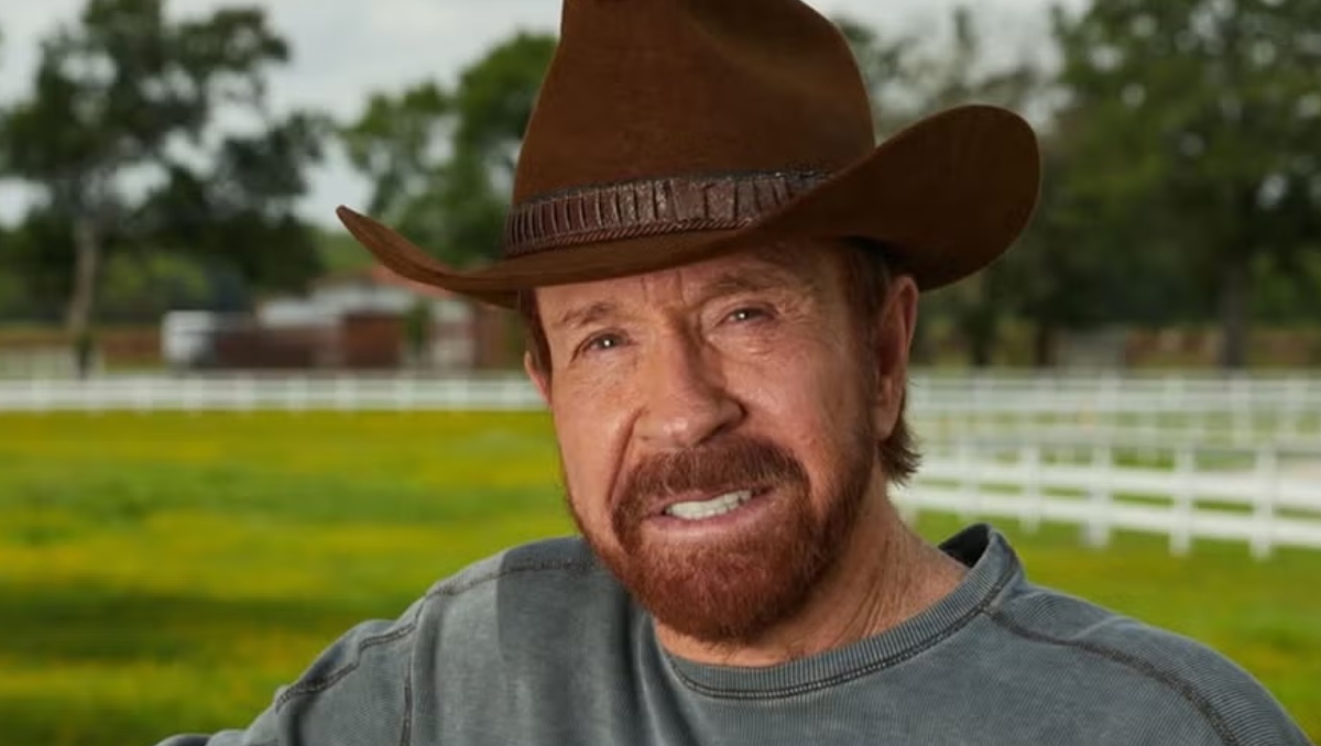 ¿Quién es Chuck Norris, el actor y leyenda de acción que fue hospitalizado de emergencia?