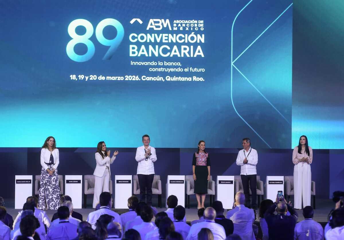 Durante el encuentro, se anunció la digitalización de pagos en carreteras y gasolineras.