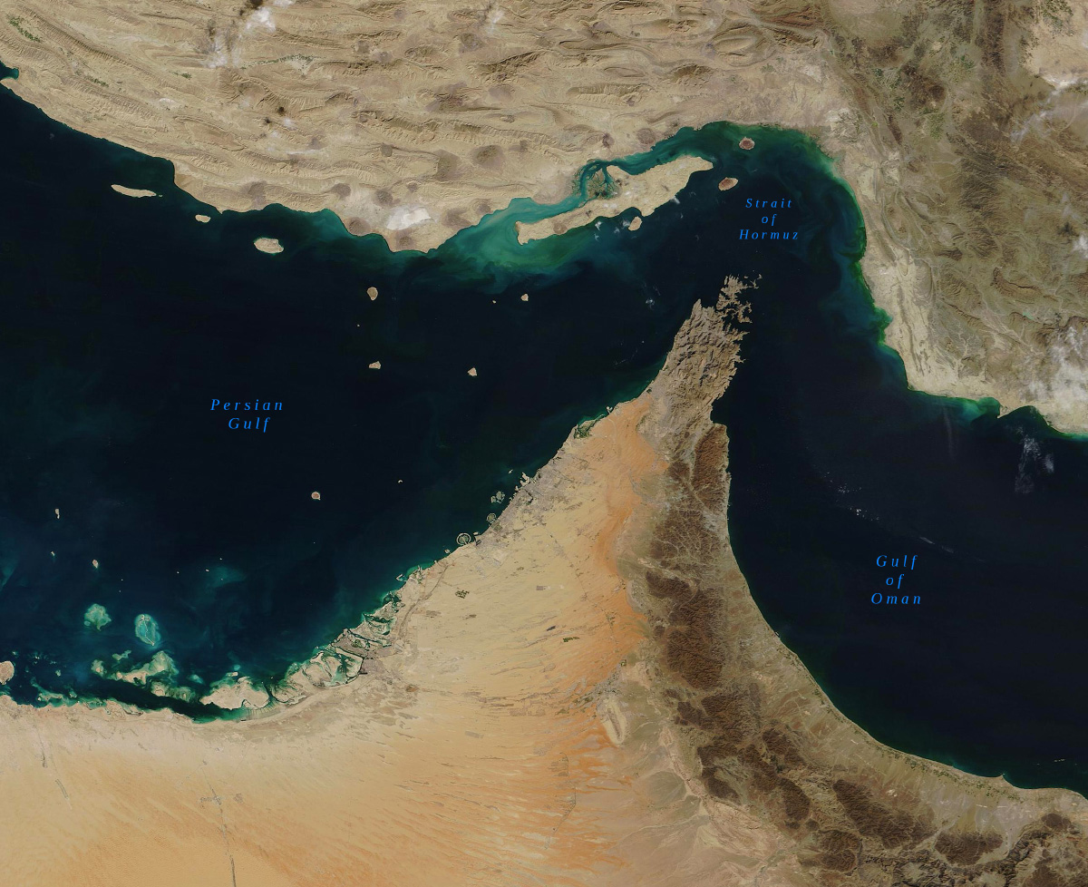 Mapa satelital de la Pemimsula de Musandam y el Estrecho de Ormuz. Shutterstock.