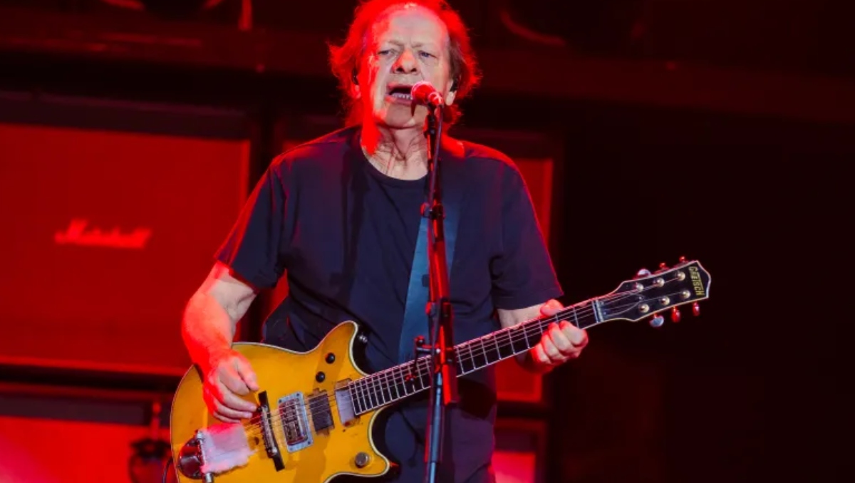 ¿Qué le paso a Stevie Young, guitarrista de de AC DC?