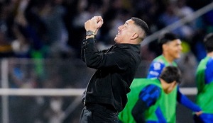 Manuel Negrete y Luis Flores dieron su postura ante el polémico festejo de Efraín Juárez que hizo en la jornada anterior ante Cruz Azul