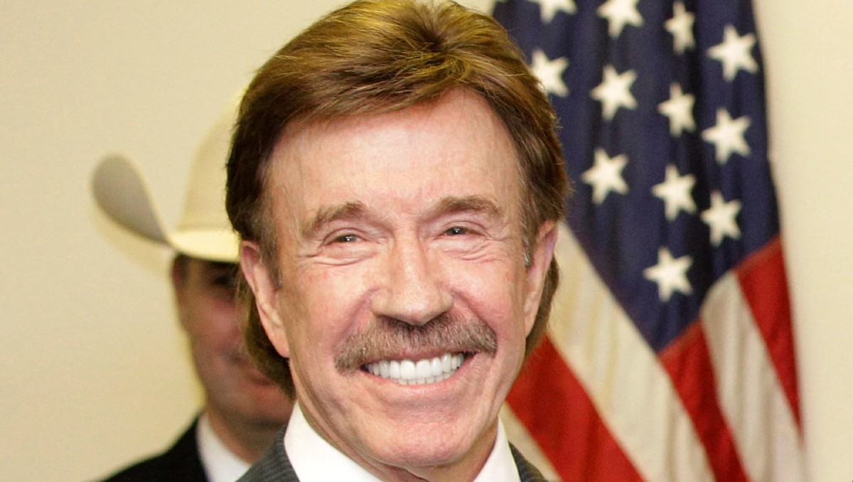 El libro donde oficializó sus memes. | AP