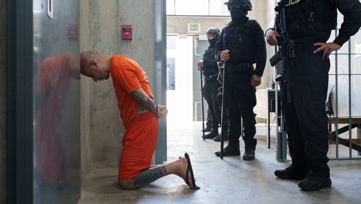 'Lobo Menor' ingresó al recinto creado para los capos más peligrosos del país. | @JohnReimberg