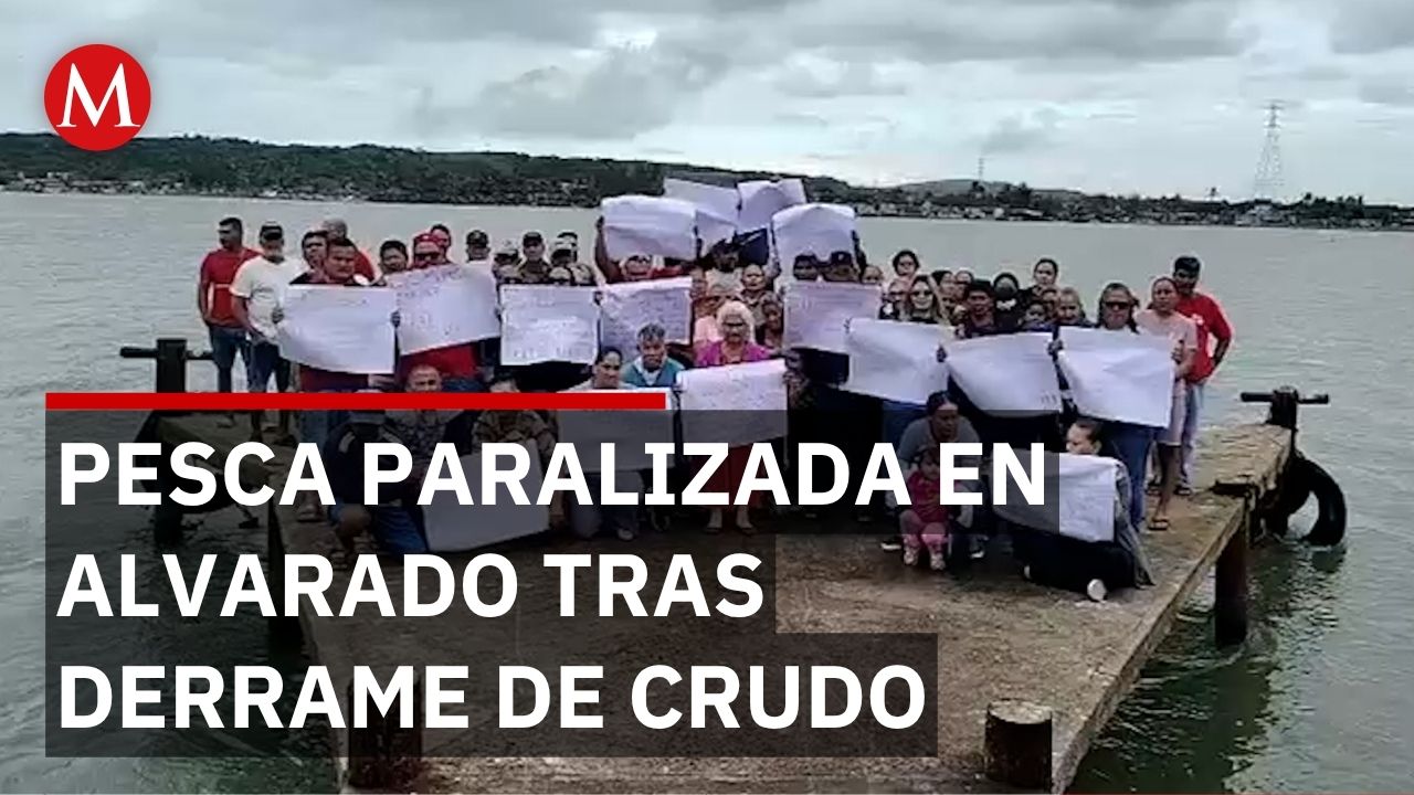 Pescadores de Alvarado protestan, piden acciones efectivas para sanear playas con mancha de crudo