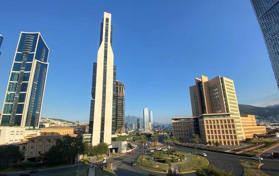Durante la semana de Pa'l Norte, la demanda en hoteles y Airbnb asciende drásticamente en la zona metropolitana. | Roberto Alanís