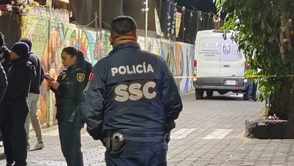 Elementos de la Secretaría de Seguridad Ciudadana (SSC) acordonaron la escena del crimen. | Foto: Especial
