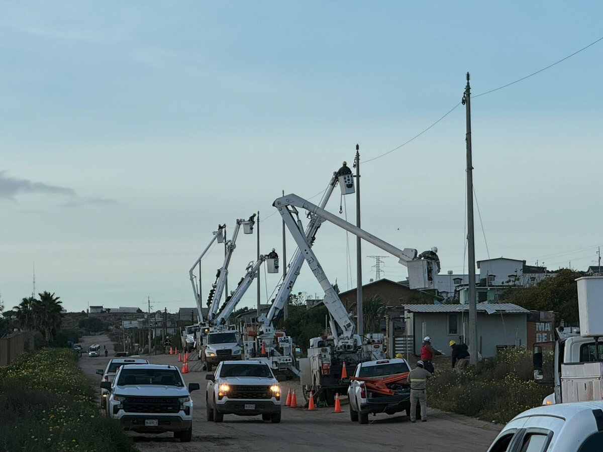 En dos meses, la CFE concluyó cinco obras de electrificación. | X