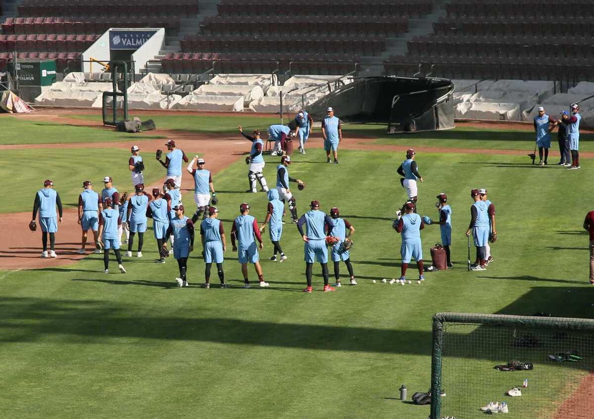 Fernando Tatis inicia entrenamientos con Algodoneros del Unión Laguna.| Martín Piña.
