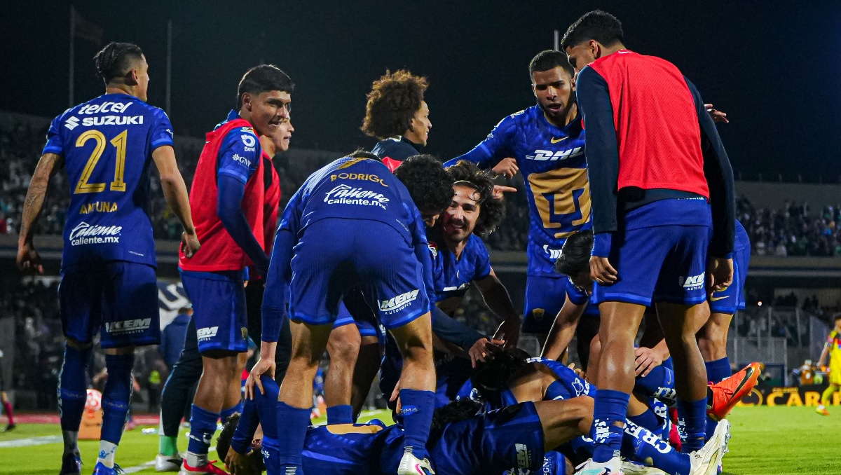 Pumas encuentra la victoria sobre América en el último minuto con gol de Robert Morales (Imago7)