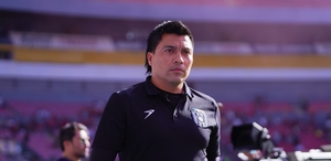 Esteban González, entrenador del Querétaro, se quejó del horario de su partido ante el Atlas, asegurando que mermó el espectáculo