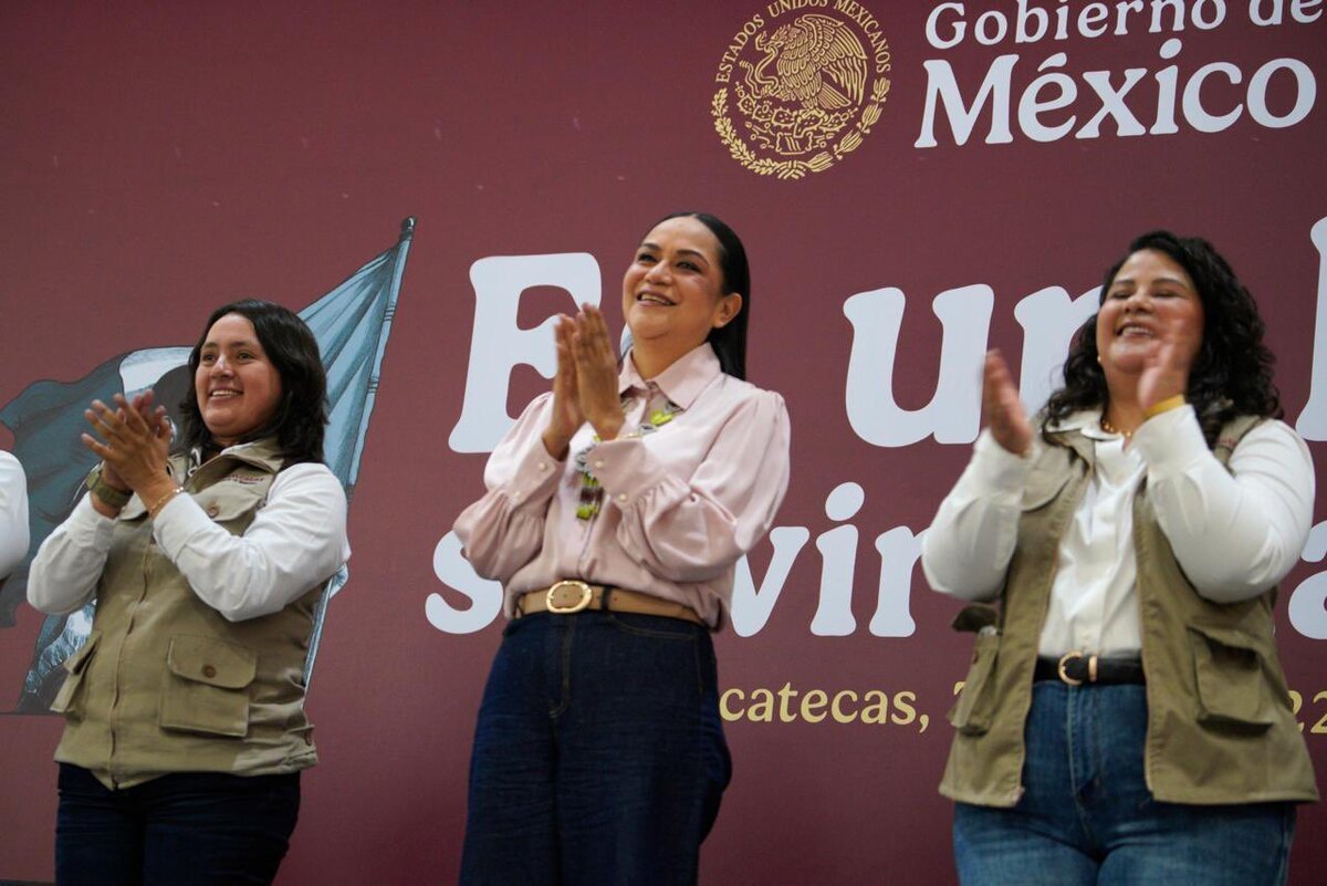 Durante su visita al estado, Ariadna Montiel estuvo acompañada de la delegada de Programas de Bienestar en Zacateca, Adi Rosales.