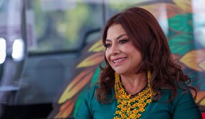 Clara Brugada durante la inauguración de la Línea 4 del Metrobús.