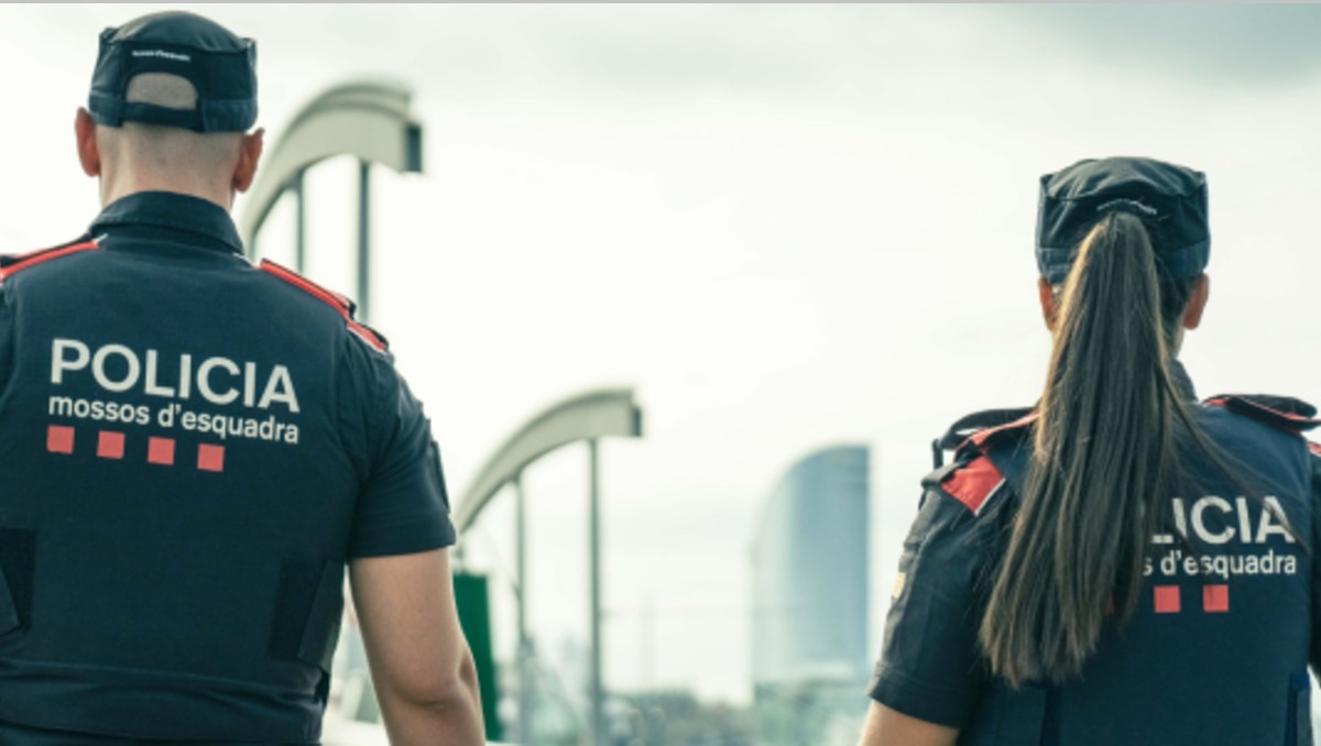 Detienen a dos padres en España. | Mossos d'Esquadra