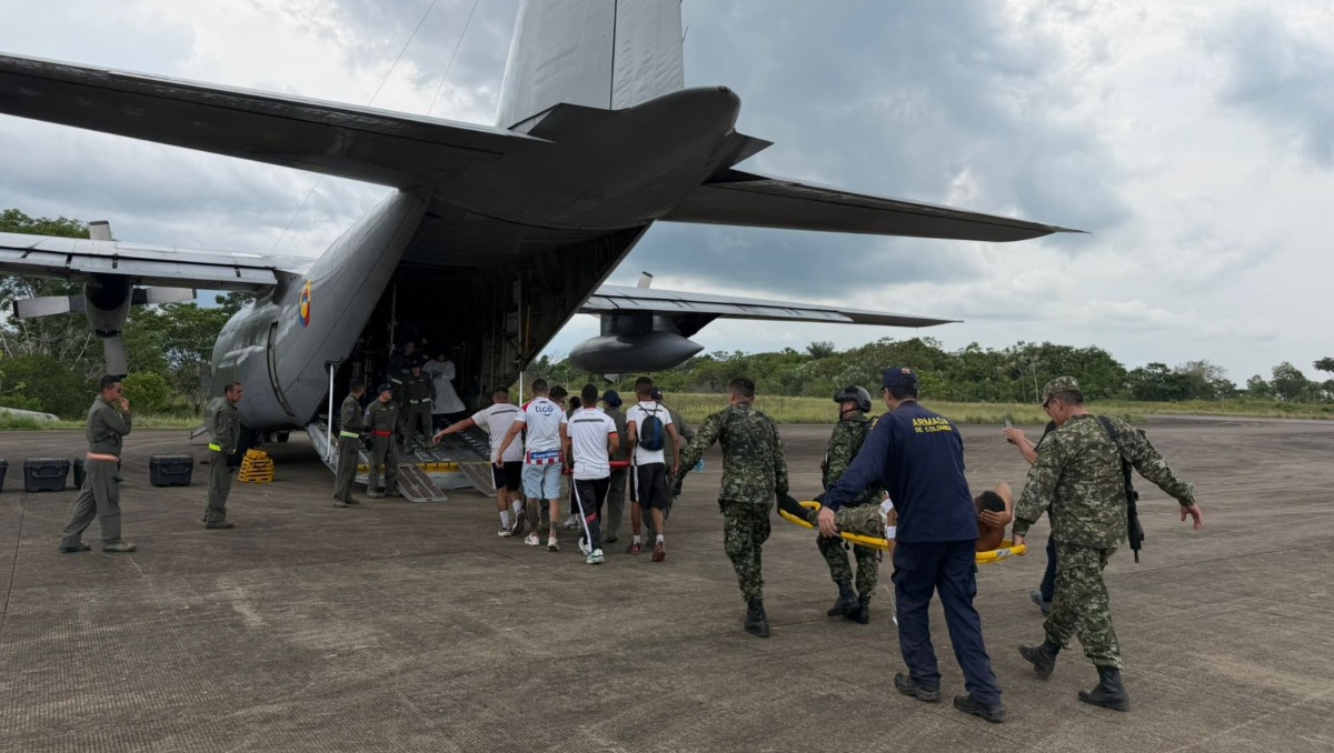 La Fuerza Aérea dispuso varias aeronaves para extraer a los heridos de la zona de desastre | Fuerzas Militares de Colombia