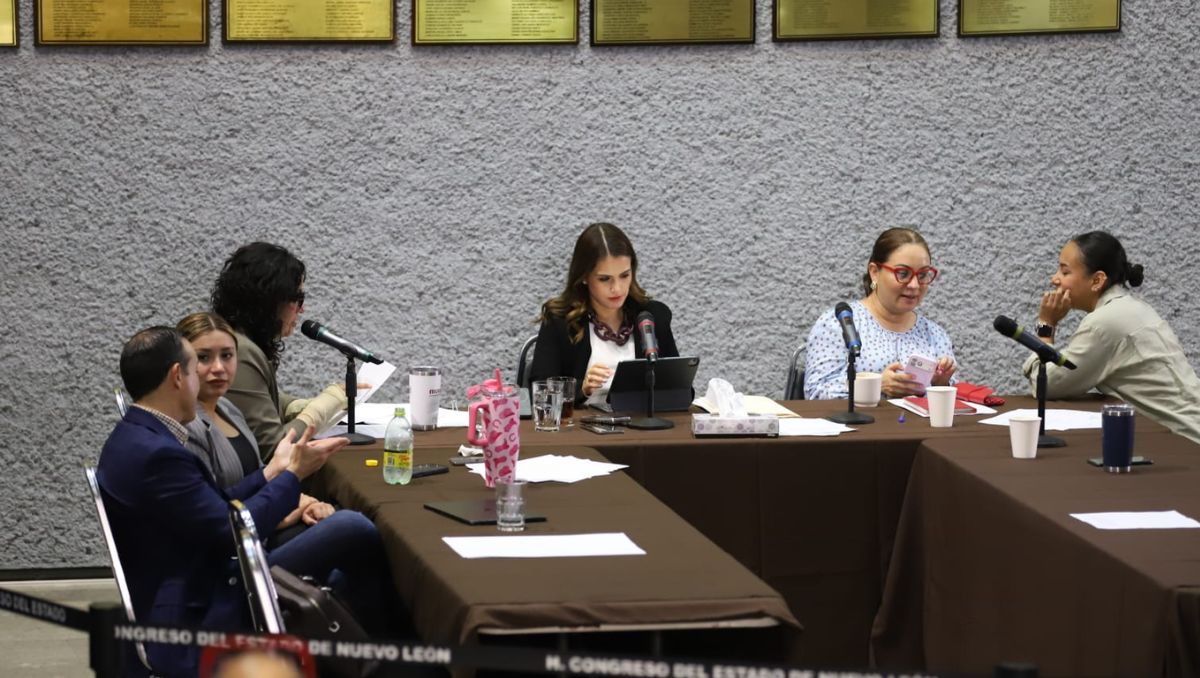 Comisión de Presupuesto en el Congreso de Nuevo León. | Luis Guerra