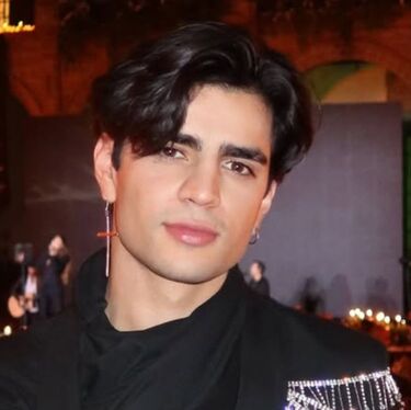 Aaron Mercury aparece con golpes en el rostro y cuello y revela que tuvo fuerte altercado físico: “Me peleé”