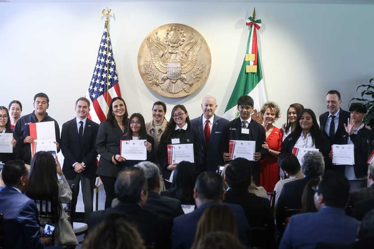 Los estudiantes mexicanos irán becados a Huntsville, Alabama. | Araceli López